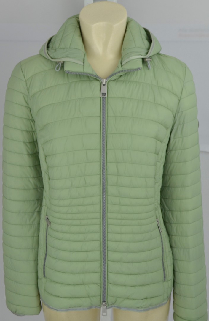 Leichte Steppjacke mit Kapuze in light green