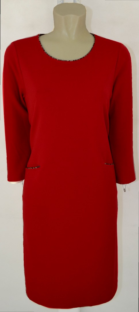 Mittellanges Kleid in red
